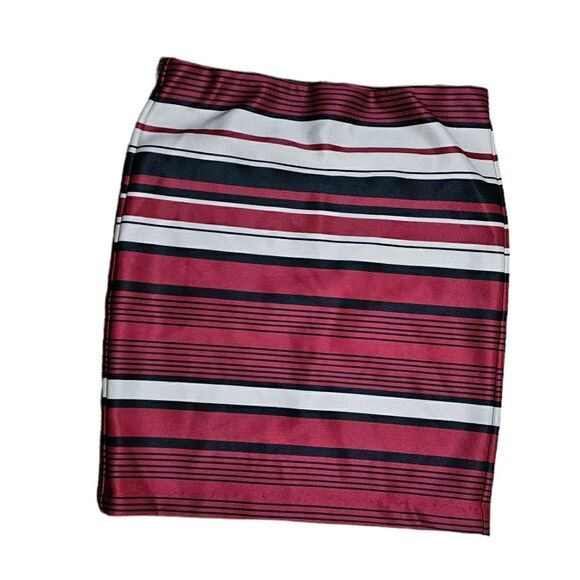 Women's NYCC Striped Skirt Size Small - Picture 1 of 8